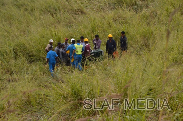 Sri
Lanka Air Force conducts underslung operation at Hanthane Hill